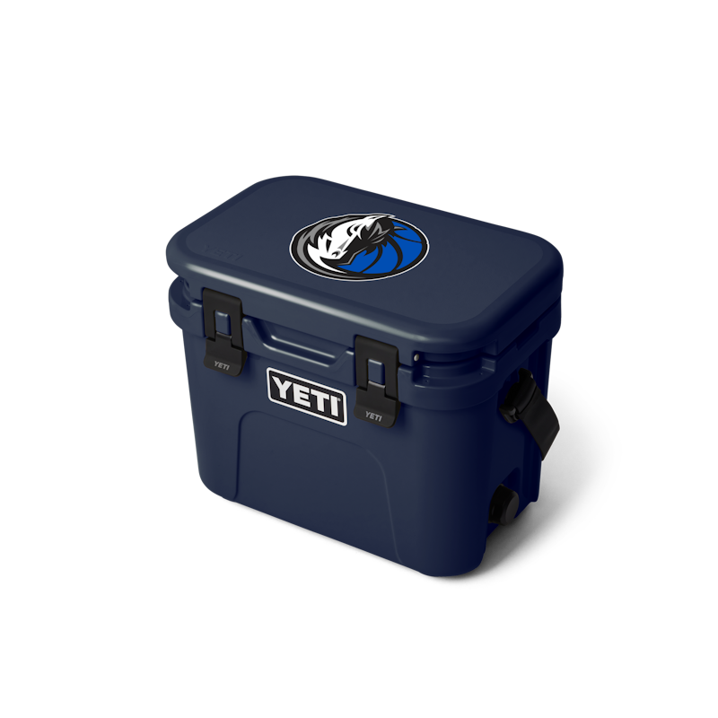 Dallas Mavericks Roadie® 15 Hard Cooler Navy